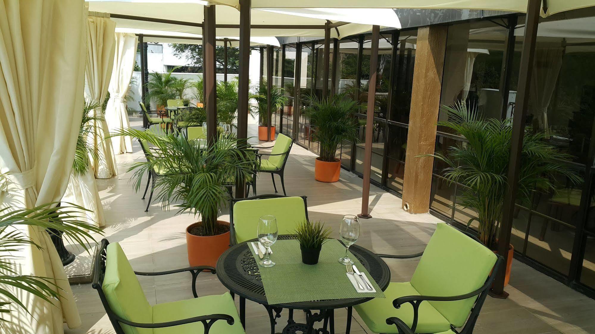 Hotel Cosmos Cali Exterior photo